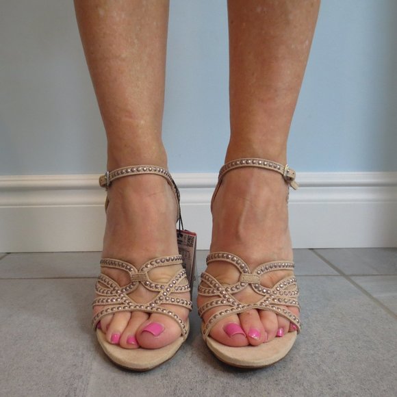LAST CHANCE NWT ZARA WOMAN Studded Nude Leather High Heel Sandals - Picture 3 of 10